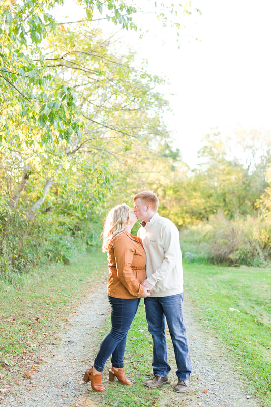 Hollins University Engagement Photos, Roanoke engagement photographer, wedding photographer near roanoke va, fall engagement photos, blacksburg va engagement photos